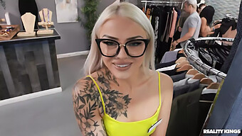 Nichole Saphir Je V Anální Sexuální Scéně V Prdeli