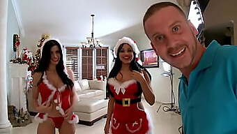 Especial De Natal Com Bunda Grande E Estrelas Latinas Rebeca Linares E Abella Anderson