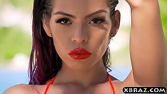 La Star Du Porno Plantureuse Yurizan Beltran Se Fait Rebondir Ses Gros Seins Naturels Dans Une Baise Anale Intense