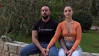 Sıcak Candy Fly Ve Erkek Arkadaşının Ilk Açık Hava Porno Deneyimi