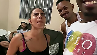 Der Wilde Ritt Der Brasilianischen Milf Ruivinha Mit Drei Ebonyhengsten