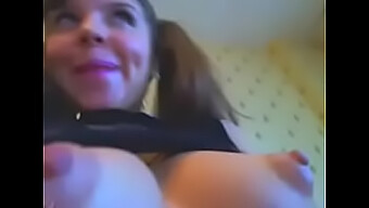 Adorez Ces Tétons Sexy Dans Cette Vidéo Érotique