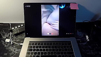 Milf Española De Gran Culo Se Deja Follar En La Webcam